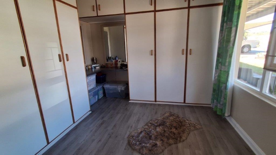 3 Bedroom Property for Sale in Stilbaai Wes Western Cape